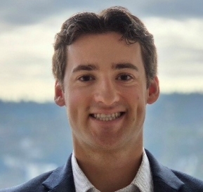 Updated headshot for Ethan